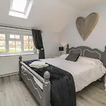 New Inn Apartment